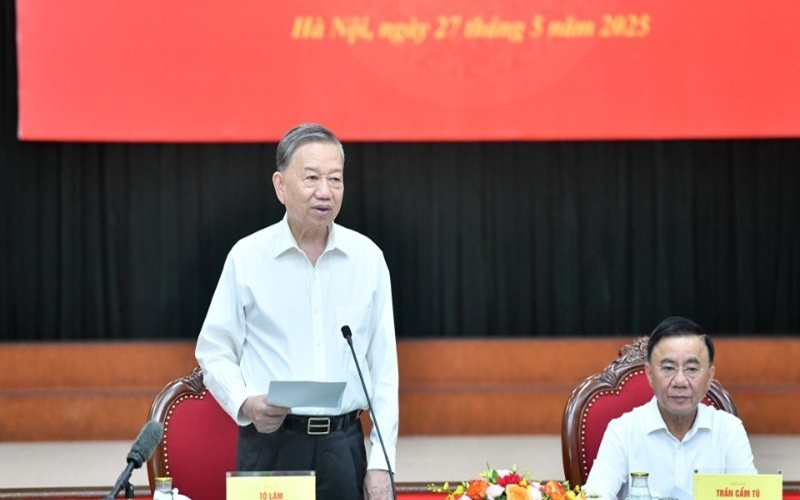 Nghị quyết của Bộ Chính trị về một số giải pháp đột phá, tăng cường bảo vệ, chăm sóc và nâng cao sức khỏe nhân dân