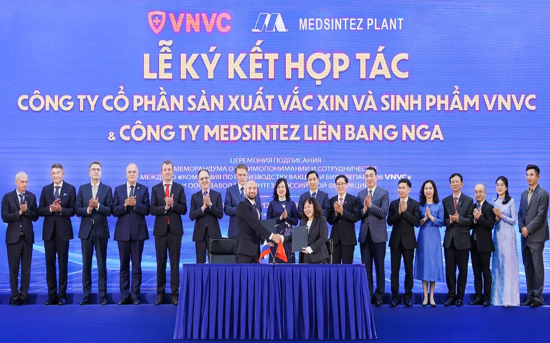 Nga chuyển giao công nghệ sản xuất thuốc, vaccine thế hệ mới cho Việt Nam