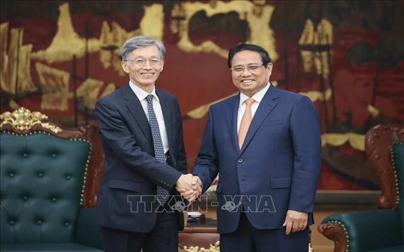 Thủ tướng Phạm Minh Chính tiếp Phó tổng giám đốc Quỹ tiền tệ Quốc tế Kenji Okamura