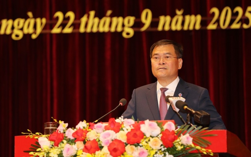Thủ tướng phê chuẩn kết quả bầu, miễn nhiệm chức vụ Chủ tịch UBND tỉnh Quảng Ninh