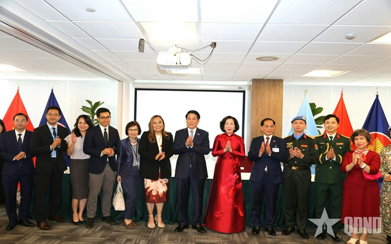Chủ tịch nước Lương Cường gặp các Cơ quan đại diện Việt Nam và cộng đồng người Việt Nam tại Hoa Kỳ