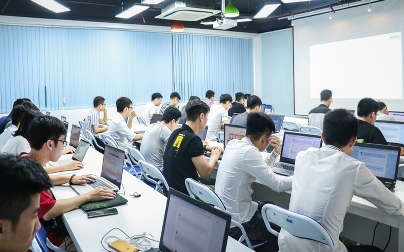Ban hành Chương trình các môn học bồi dưỡng dự bị đại học