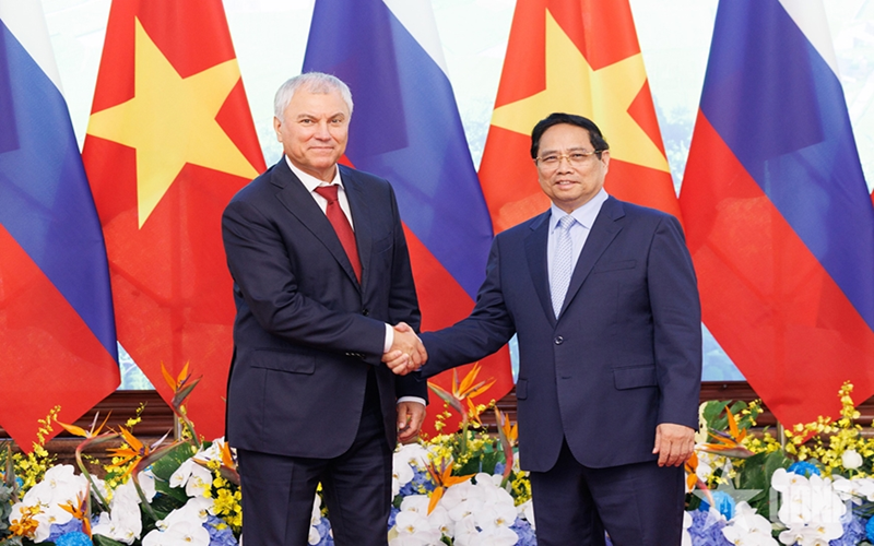 Thủ tướng Phạm Minh Chính hội kiến Chủ tịch Duma Quốc gia Quốc hội Liên bang Nga Vyacheslav Volodin