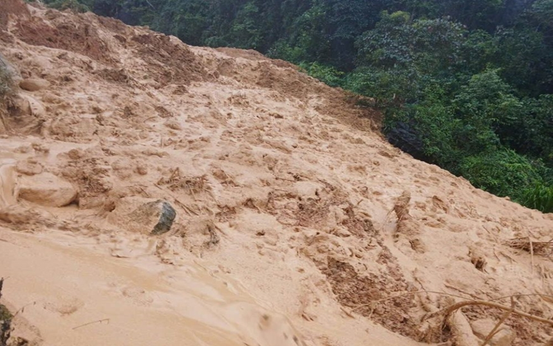 Sạt lở nghiêm trọng, 4 người mất tích tại Tuyên Quang