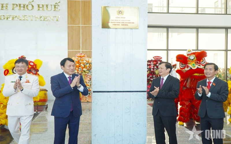 Đại tướng Lương Tam Quang, Bộ trưởng Bộ Công an dự lễ gắn biển công trình cơ sở làm việc mới Công an TP Huế
