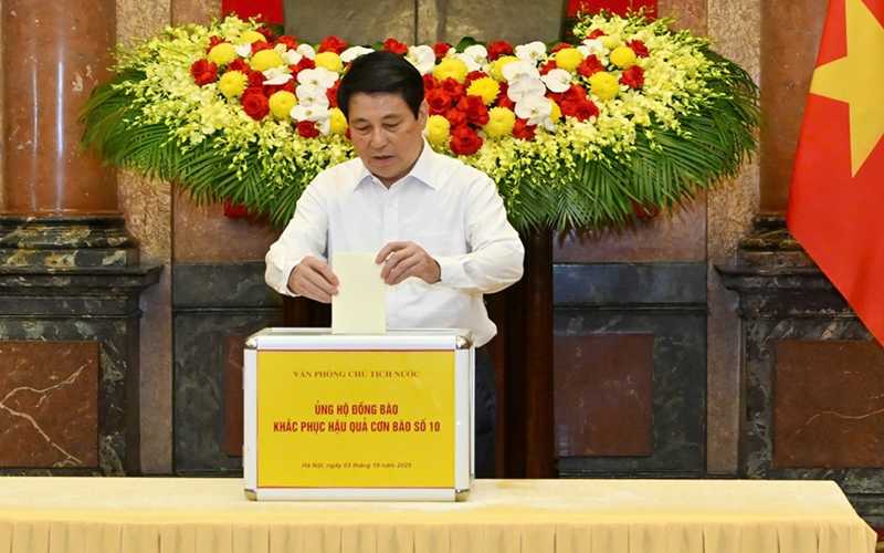 Văn phòng Chủ tịch nước quyên góp, ủng hộ đồng bào khắc phục hậu quả cơn bão số 10