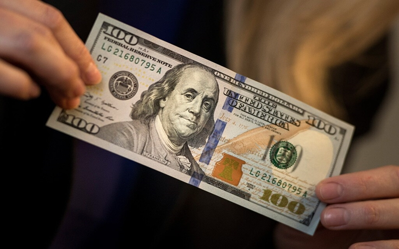 Tỷ giá USD hôm nay (4-10): Đồng USD suy yếu do lo ngại về khả năng chính phủ Mỹ đóng cửa lâu dài