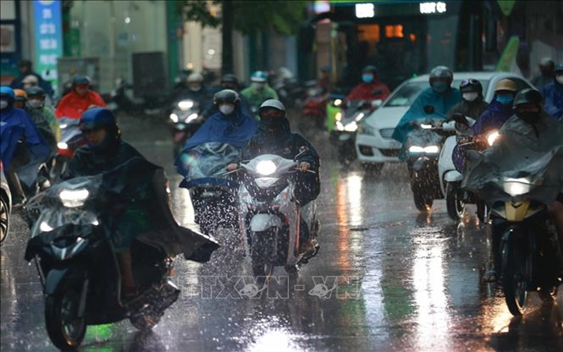 Thời tiết hôm nay (13-10): Đề phòng mưa dông cục bộ tại nhiều khu vực trên cả nước