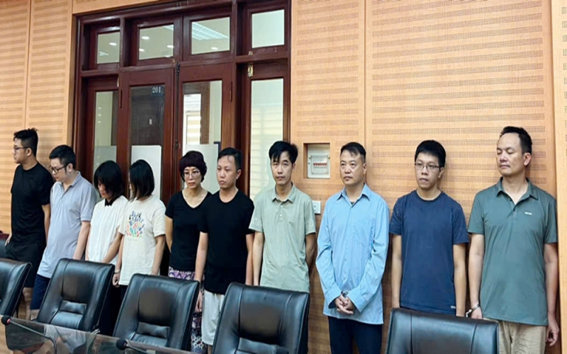 Khởi tố vụ án, khởi tố bị can đối với Nguyễn Hòa Bình (Shark Bình)