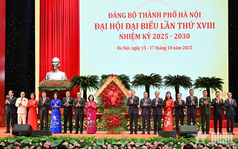 Tổng Bí thư Tô Lâm dự, chỉ đạo Đại hội đại biểu Đảng bộ TP Hà Nội lần thứ XVIII, nhiệm kỳ 2025-2030