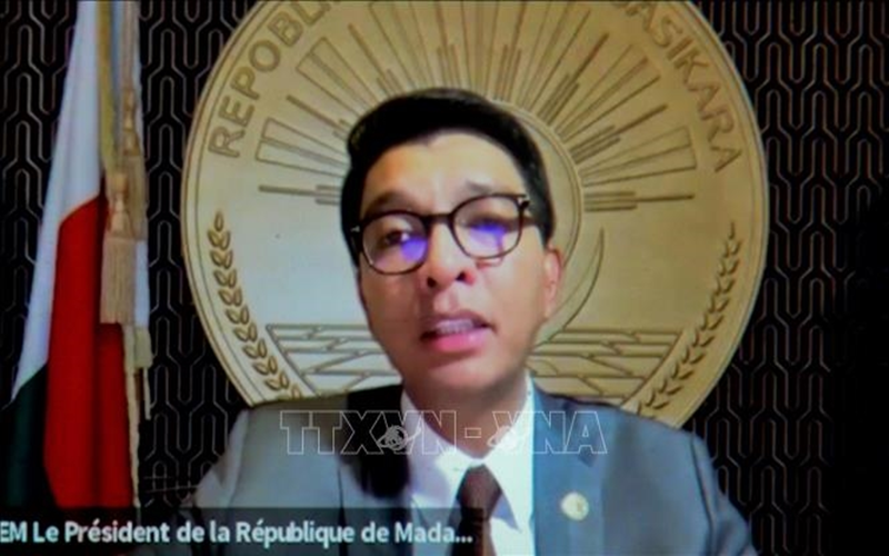 Quân đội Madagascar tuyên bố giành quyền kiểm soát đất nước