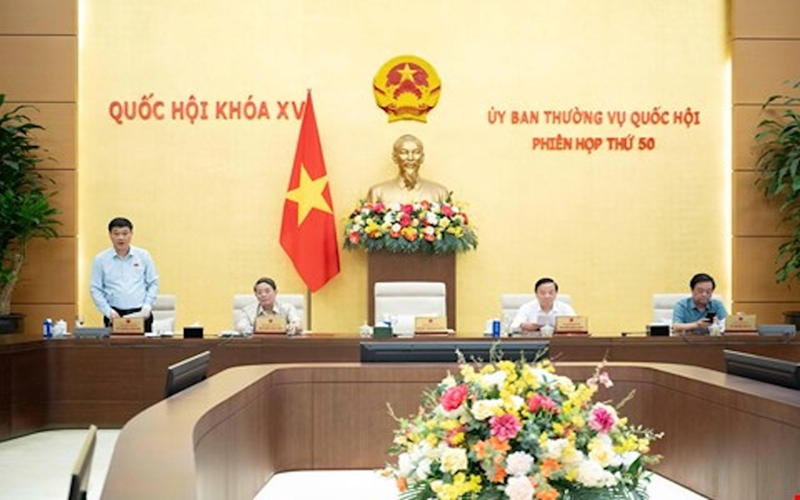 Phiên họp thứ 50 Ủy ban Thường vụ Quốc hội: Đẩy mạnh phân cấp, phân quyền chấp thuận chủ trương đầu tư