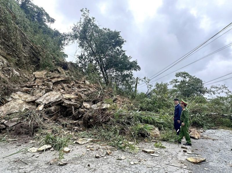 Tuyên Quang: Sạt lở lớn trên Quốc lộ 4C, Quản Bạ, phân luồng giao thông tạm thời