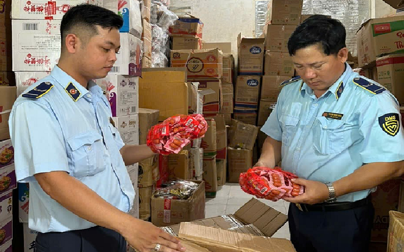 Hơn 150 vụ vi phạm bị xử lý: Quản lý thị trường Cà Mau siết chặt kiểm soát mỹ phẩm lậu và xe đạp điện không nguồn gốc