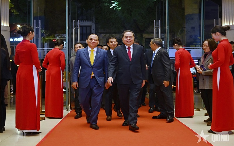 Chủ tịch Quốc hội Trần Thanh Mẫn dự và trao Giải thưởng VinFuture 2025