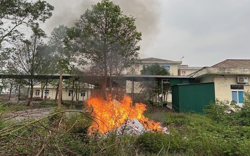 Hà Tĩnh: Tiêu hủy gần 7.200 hộp thuốc chữa bệnh không rõ nguồn gốc