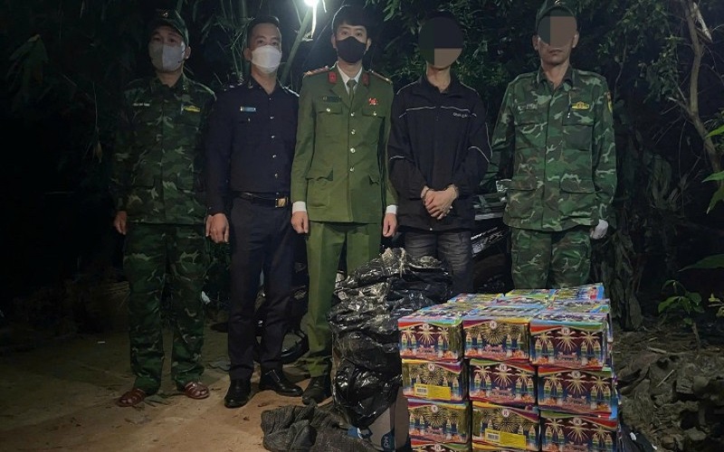 Liên ngành Quảng Trị triệt phá đường dây pháo lậu, tịch thu 557kg pháo hoa nổ