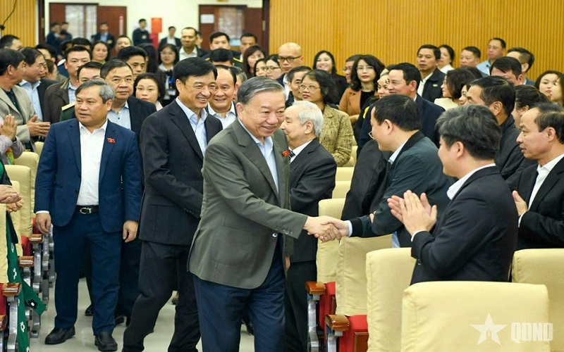 Tổng Bí thư Tô Lâm tiếp xúc cử tri Hà Nội sau Kỳ họp thứ mười, Quốc hội khóa XV