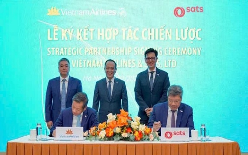Vietnam Airlines ký thỏa thuận hợp tác chiến lược với SATS