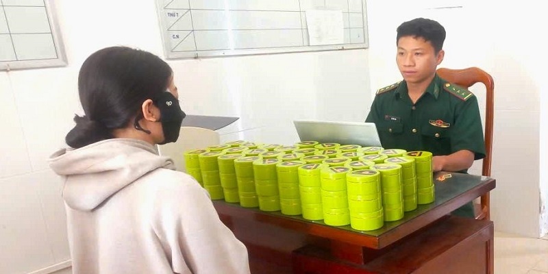 Cà Mau: Đồn Biên phòng Đất Mũi bắt giữ đối tượng kinh doanh mỹ phẩm không rõ nguồn gốc