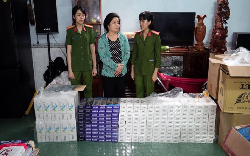 Gia Lai: Bắt quả tang vụ buôn bán, tàng trữ 25.120 bao thuốc lá điếu ngoại nhập lậu