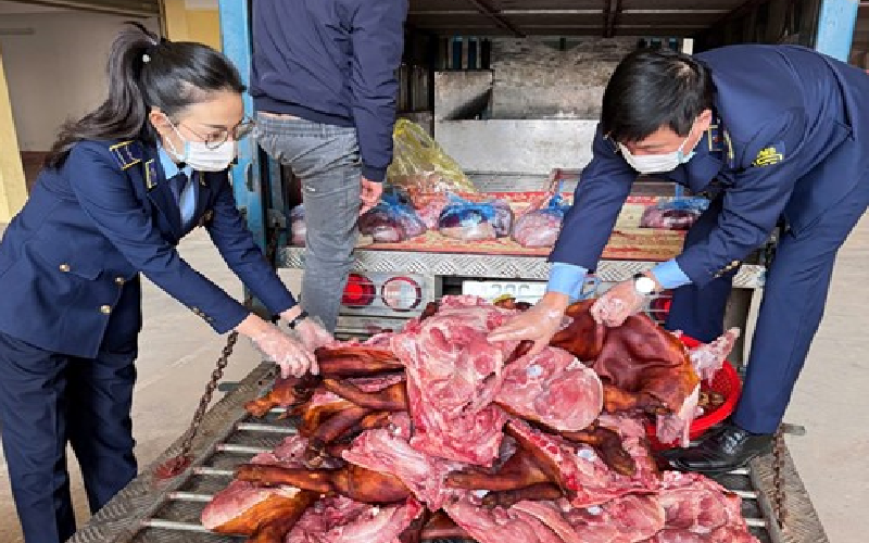 Thái Nguyên: Bắt giữ và tiêu hủy 185 kg thịt lợn không rõ nguồn gốc xuất xứ