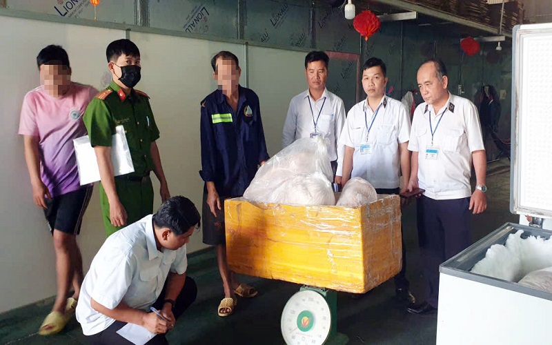 TP. HCM: Phát hiện khoảng 2 tấn thịt heo không rõ nguồn gốc xuất xứ