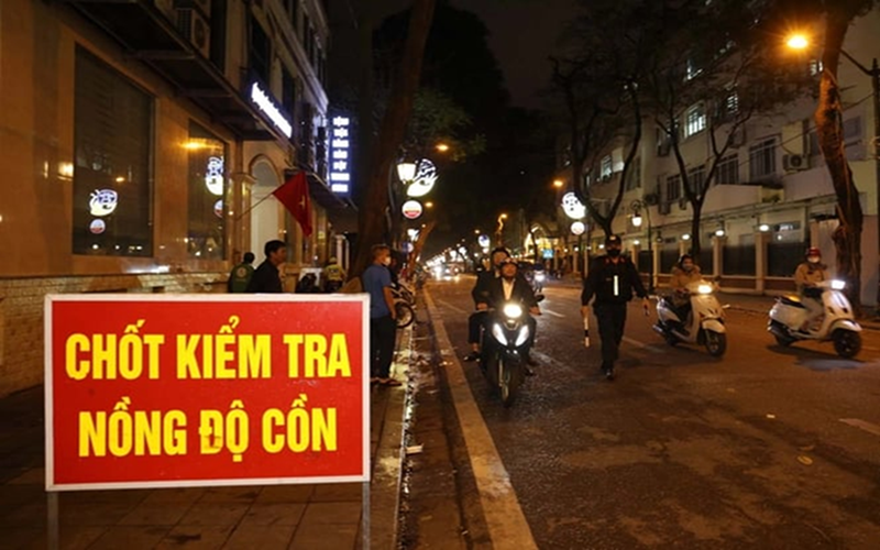 Mức phạt nồng độ cồn xe máy năm 2026: Tước bằng tới 2 năm, tạm giữ xe ngay lập tức