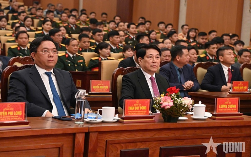 Chủ tịch nước Lương Cường chúc Tết, tặng quà người dân trên địa bàn tỉnh Phú Thọ