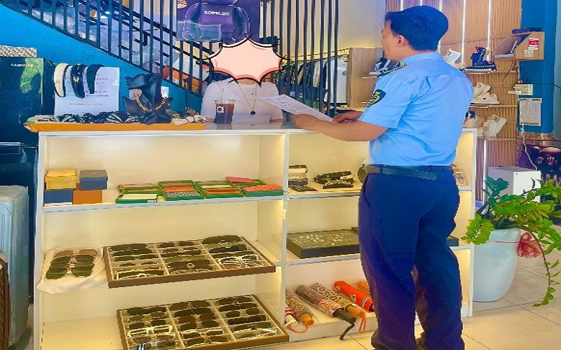 Đà Nẵng: Xử phạt hơn 215 triệu đồng đối với 7 cơ sở kinh doanh hàng giả phục vụ khách du lịch