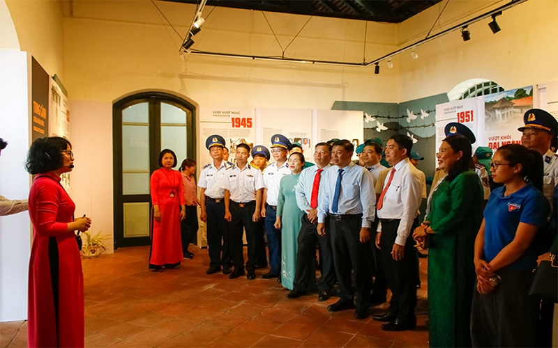 Trưng bày lưu động “Khát vọng tự do” kỷ niệm Ngày Giải phóng miền Nam, thống nhất đất nước