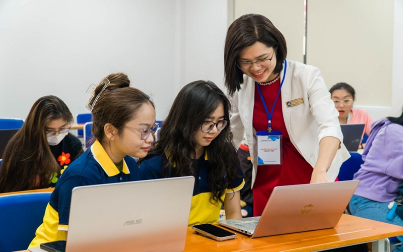 Thông tư số 26/2026/TT-BGDĐT quy định chuẩn giảng viên đại học: Chuẩn của “đạt chuẩn”