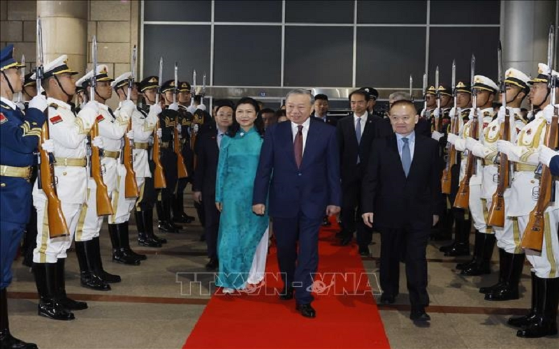 Tổng Bí thư, Chủ tịch nước Tô Lâm và phu nhân rời Thủ đô Bắc Kinh, thăm thành phố Nam Ninh (Trung Quốc)