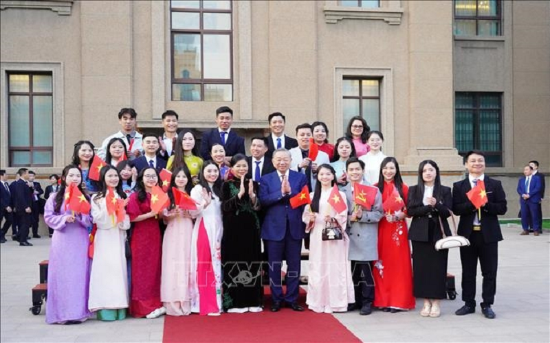 Kiều bào, lưu học sinh tại Bắc Kinh (Trung Quốc) xúc động, tin tưởng sau cuộc gặp Tổng Bí thư, Chủ tịch nước Tô Lâm