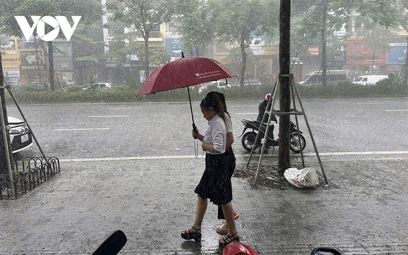 Thời tiết hôm nay (18-4): Bắc Bộ có mưa rào rải rác và có nơi có dông