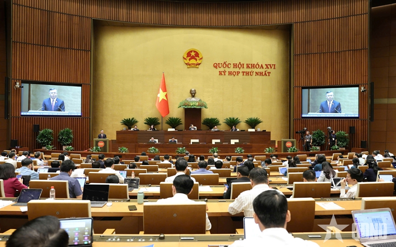 Bộ trưởng Tài chính giải trình trước Quốc hội: Tăng trưởng hai con số là lựa chọn tất yếu