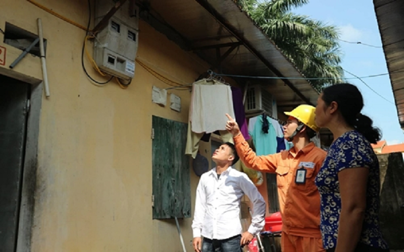 Từ ngày 25-5, phạt đến 30 triệu đồng với chủ nhà trọ thu tiền điện giá cao
