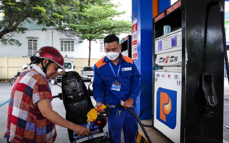 Giá xăng dầu hôm nay (22-4): Giá xăng dầu trong nước đồng loạt giảm