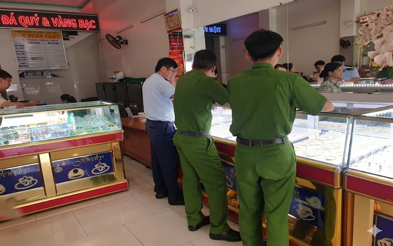 Kiểm tra, giám sát và xử lý vi phạm trong hoạt động kinh doanh vàng