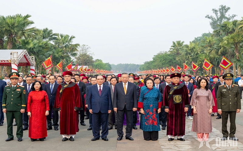 Tổng Bí thư, Chủ tịch nước Tô Lâm dự Lễ dâng hương tưởng niệm các Vua Hùng