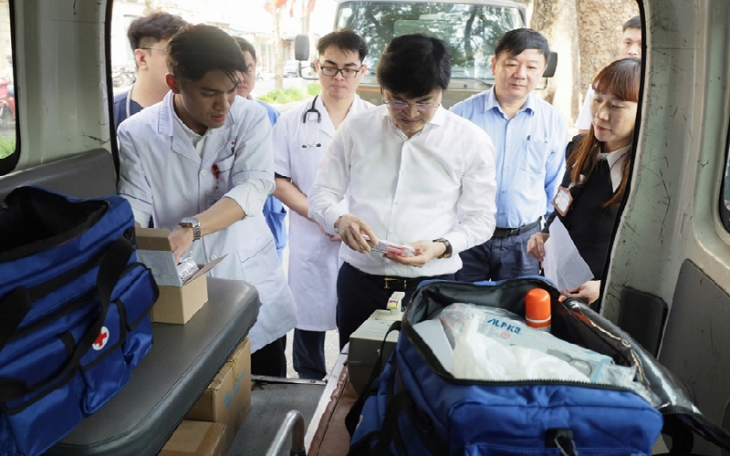 Hà Nội: Bảo đảm toàn diện công tác y tế phục vụ người dân trong dịp nghỉ lễ Giỗ Tổ Hùng Vương, 30-4 và 1-5