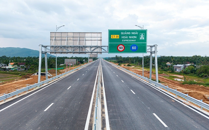 Khai thác cao tốc Quảng Ngãi - Hoài Nhơn từ 11 giờ 30 phút, ngày 29-4