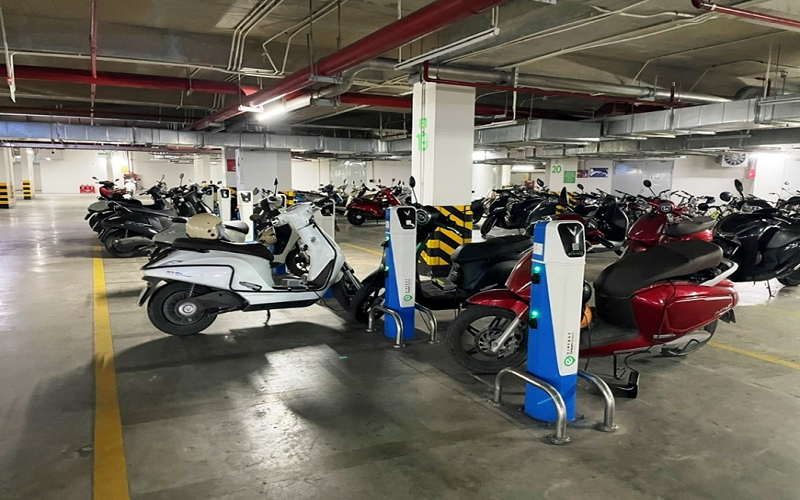 Cấp bách hoàn thiện quy chuẩn trạm sạc xe điện tại chung cư