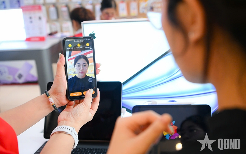 Nhà mạng không nghỉ lễ, tăng cường nhân lực giúp khách hàng xác thực thông tin thuê bao