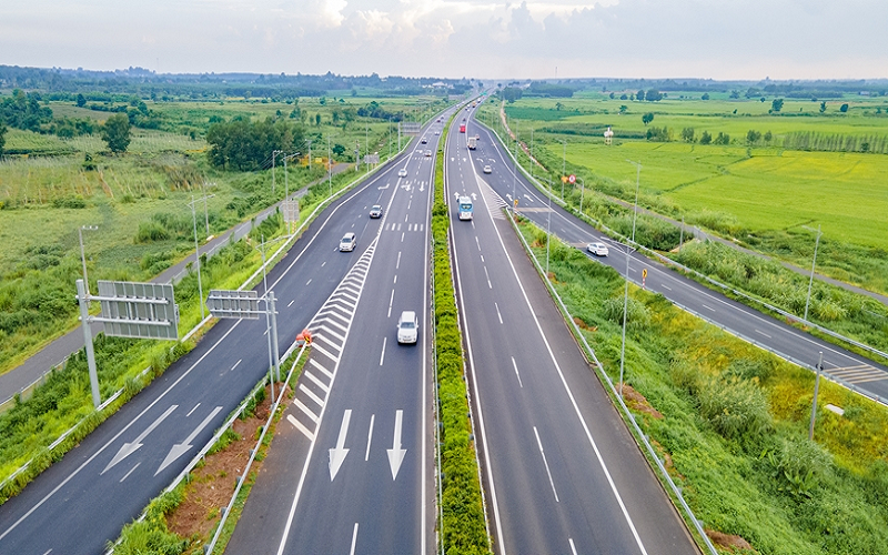 Bổ sung mức phí sử dụng đường bộ tại nút giao Long Thành trên cao tốc TP Hồ Chí Minh - Long Thành - Dầu Giây