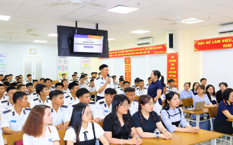 “Làn gió mới” trong những giờ học ngoại ngữ ở Học viện Hải quân