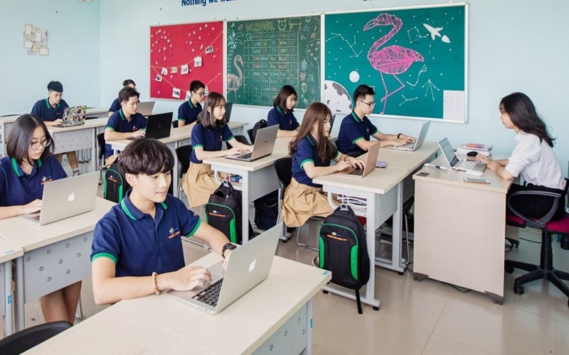 Bệnh thành tích: Giáo dục chỉ là bề nổi