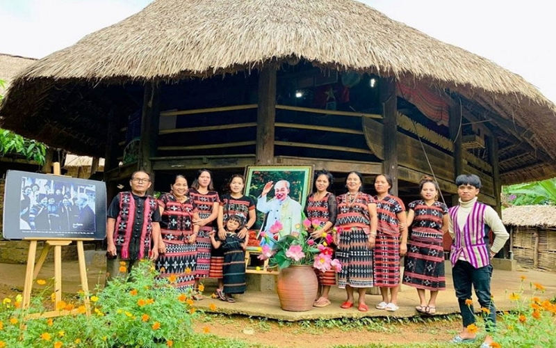 Tổ chức nhiều hoạt động kỷ niệm Ngày sinh Chủ tịch Hồ Chí Minh
