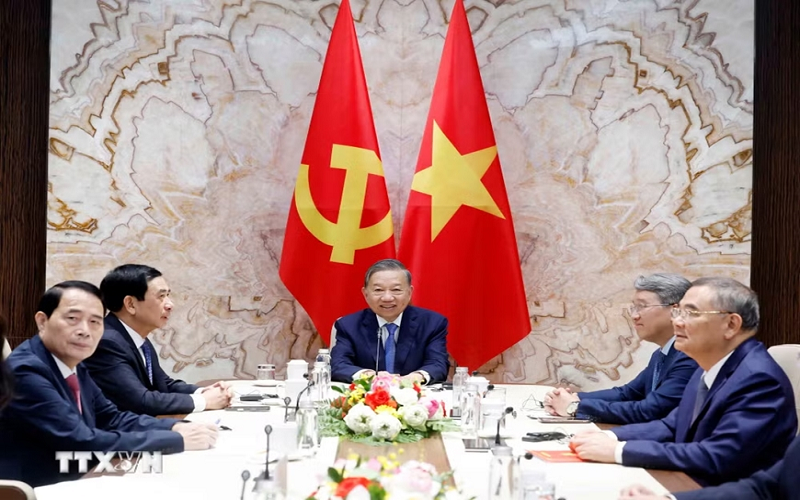 Việt Nam luôn coi trọng quan hệ hữu nghị và hợp tác nhiều mặt với Thụy Sĩ