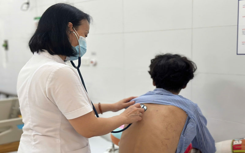 Còn nhiều thách thức trong kiểm soát bệnh lao